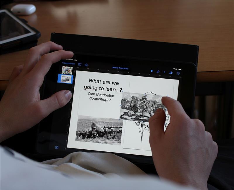 Ein Schüler arbeitet an einem Tablet (Symbolbild). Foto: Frank