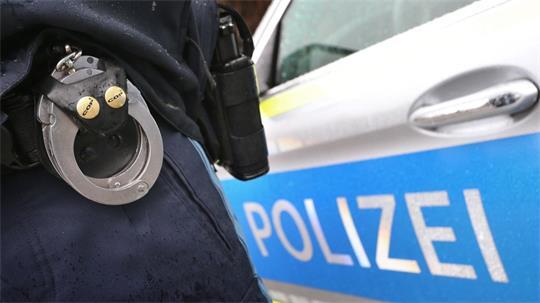 Ein Sofortfahndung nach den Tätern blieb in Harsefeld in der Nacht erfolglos. Die Täter sollen Richtung Bahnhof und Ortsmitte geflohen sein.