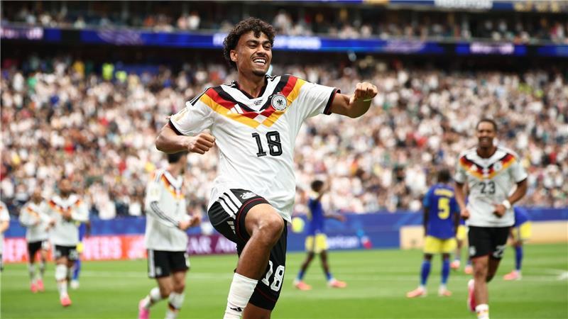 Nagelsmanns Belohnung nach einem WM-Turbostart zum Träumen Ein Stern geht auf in Houston: Nathaniel Brown hebt ab nach seinem ersten Länderspieltor beim WM-Debüt.