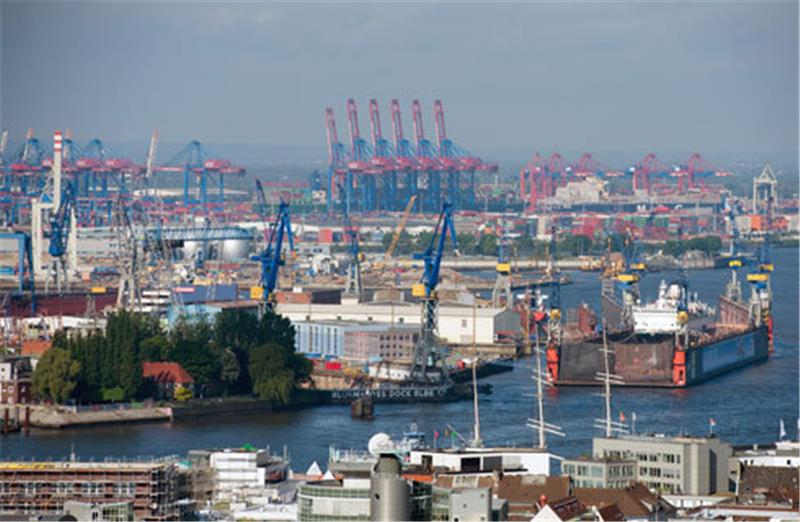 Ein Thema in 2016: Die Elbvertiefung. Foto dpa