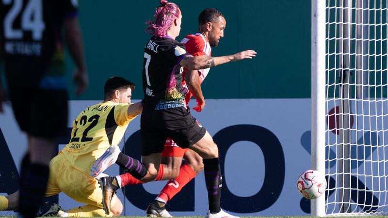 Mühevolle Blessin-Premiere: St. Pauli wendet Überraschung ab Ein Torwartfehler ermöglicht die frühe Führung der Gastgeber.