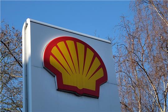 Ein Unbekannter hat die Shell-Tankstelle in der Harburger Straße in Stade am Samstagabend überfallen (Symbolbild).