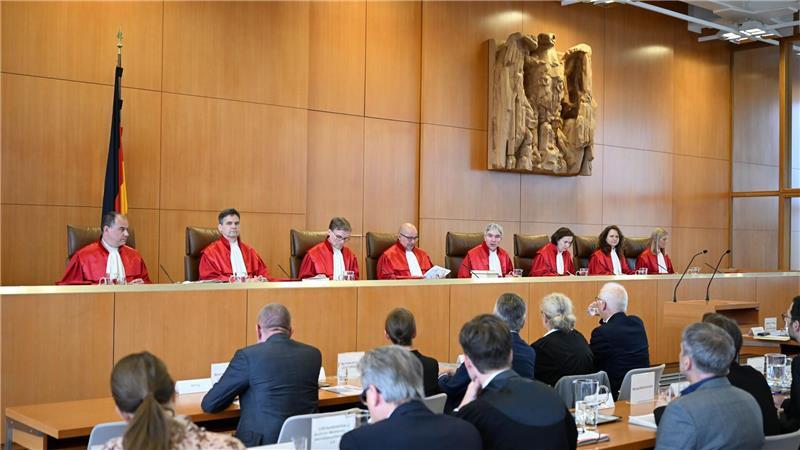 Karlsruhe prüft Sonderkündigungsrecht für TV-Verträge Ein Urteil wird in einigen Monaten erwartet.