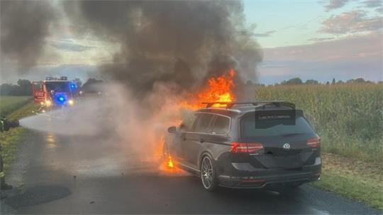 Ein VW stand am Donnerstagabend in Vollbrand.