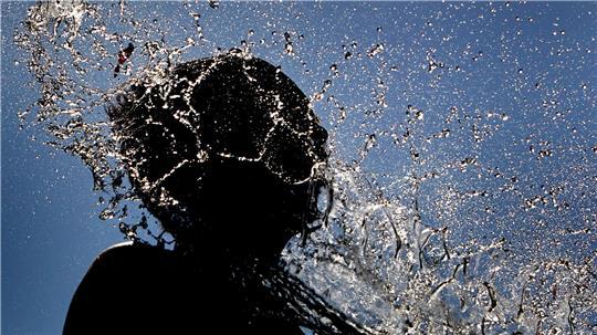Ein Vater rastete aus, weil seine Kinder mit Wasserbomben hantiert hatten.