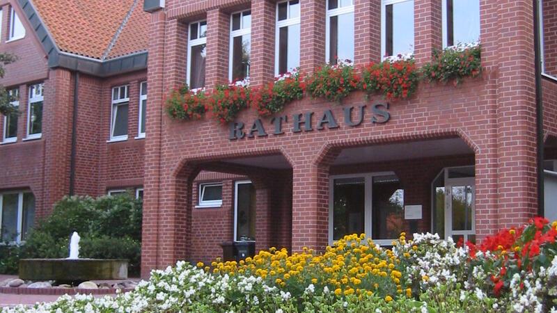 Neue Wege des Ehrenamts: Vortrag über „Erfolgsfaktoren im Dorfmarketing“ Ein Vortrag zum Thema „Erfolgsfaktoren im Dorfmarketing“ wird im Fredenbecker Rathaus gehalten.