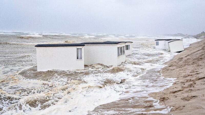 Ein aufziehendes Unwetter führte im vergangenen Sommer in Skandinavien zu Überschwemmungen, Bränden und Wasserschäden.