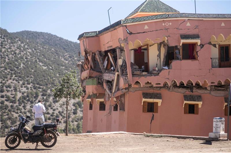 Ein beschädigtes Hotel im Dorf Moulay Brahim außerhalb von Marrakesch.