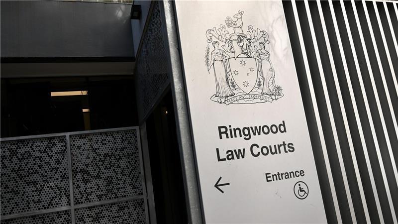 Australien: Frau will Zehen aus Hunde-Erbrochenem verkaufen Ein bizarrer Fall beschäftigte das Gericht in Ringwood bei Melbourne.