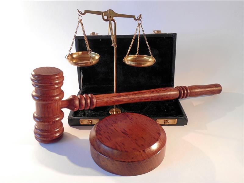 Ex-Staatsanwalt wegen sexuellen Missbrauchs an Sohn angeklagt Ein ehemaliger Staatsanwalt wird wegen sexuellen Missbrauchs angeklagt. Symbolfoto: Pixabay