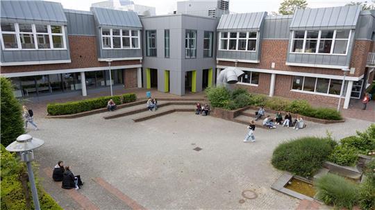 Ein früherer Professor der Universität Osnabrück soll auf Anordnung des Wissenschaftsministers vorübergehend die Universität Vechta leiten. (Archivbild)
