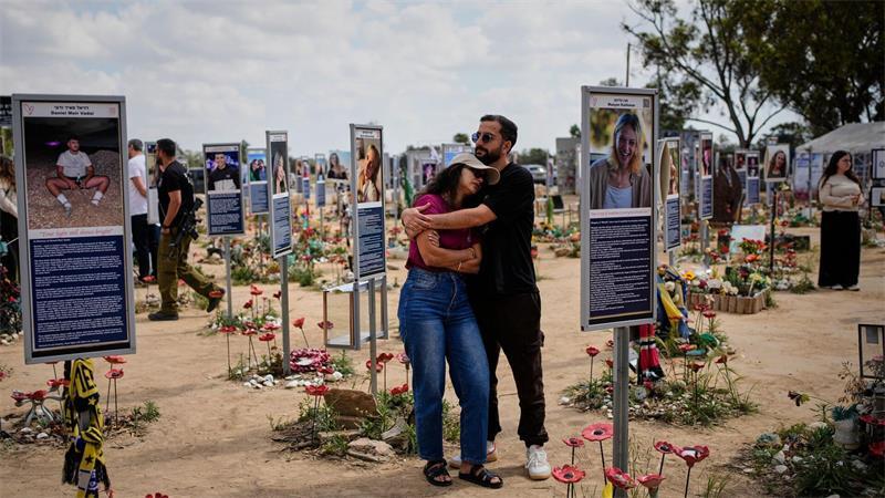 Ein früheres Gedenken an das Massaker, bei dem am 7. Oktober 2023 rund 1200 Menschen in Israel getötet und mehr als 250 weitere entführt worden waren. (Archivbild)