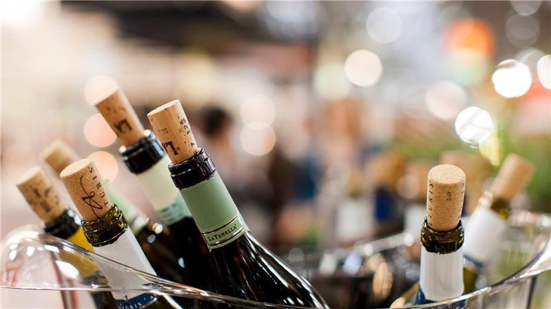 Daran erkennen Sie einen richtig guten Wein Ein guter Wein muss nicht teuer sein oder einen berühmten Namen tragen.