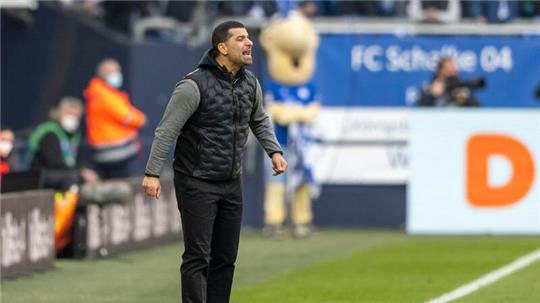 Ein langjähriger Spieler kehrt als Trainer zurück: Dimitrios Grammozis folgt auf Dirk Schuster beim 1. FC Kaiserslautern.