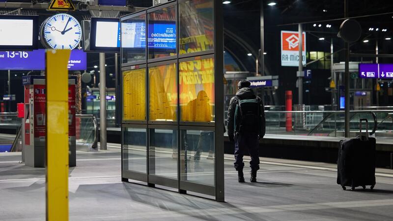 Bahnstreik läuft - Nur jeder fünfte Fernzug unterwegs Ein mehrtägiger Streik der Lokführergewerkschaft GDL hat begonnen.