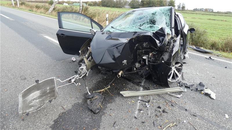 Wischhafenerin verunglückt tödlich auf der B495 bei Osten Ein missglücktes Überholmanöver löste den tragischen Unfall bei Osten aus.