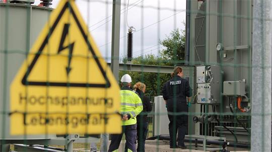 Ein offener Schaltschrank auf dem Gelände eines Umspannwerks in Ganderkesee hat einen Polizeieinsatz verursacht. 