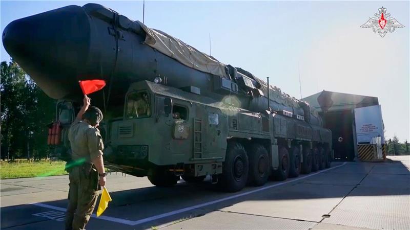Russland startet Atom-Manöver zu Wasser, Land und Luft Ein russischer Raketenwerfer des Typs Jars bei einer Übung. (Archivbild)