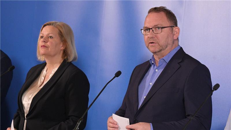 Mehr Geld und flexiblere Arbeitszeit im öffentlichen Dienst Ein schwieriges Ergebnis in schwierigen Zeiten, sagen die Gewerkschaften.