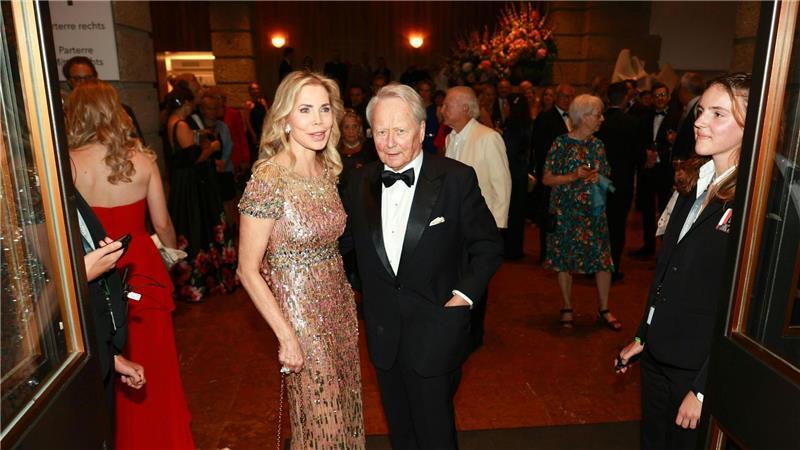 Ein seltener gemeinsamer Auftritt: Porsche und zu Leiningen bei einer Opern-Premiere im Sommer 2023.