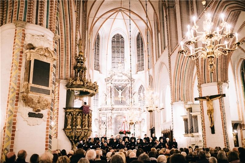 Ein volles Weihnachtskonzert mit Kammerchor und der Capella de la Torre ganz wie vor Corona. Foto: St. Petri Buxtehude
