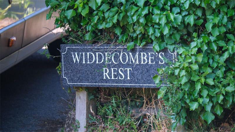 Fall Ann Widdecombe: Neuer Mordverdächtiger festgenommen Ein zunächst festgenommener Verdächtiger wurde inzwischen wieder auf freien Fuß gelassen.