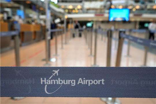 Einblick in den Check-in-Bereich einer Fluggesellschaft im Terminal 2 am Hamburger Flughafen. Foto: Marcus Brandt/dpa