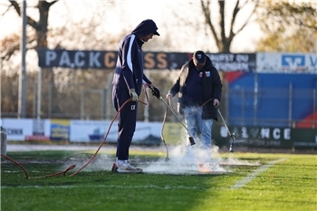 Eindrücke vom Heimspiel SV Drochtersen/Assel gegen FSV Schöningen am 22.11.2025.