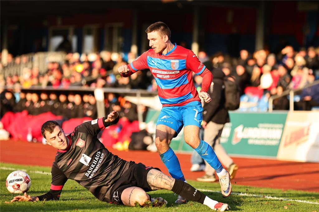 Eindrücke vom Heimspiel SV Drochtersen/Assel gegen FSV Schöningen am 22.11.2025.