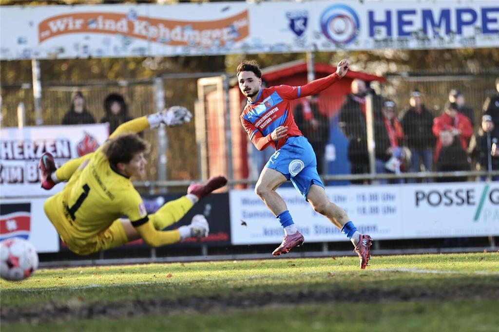 Eindrücke vom Heimspiel SV Drochtersen/Assel gegen FSV Schöningen am 22.11.2025.