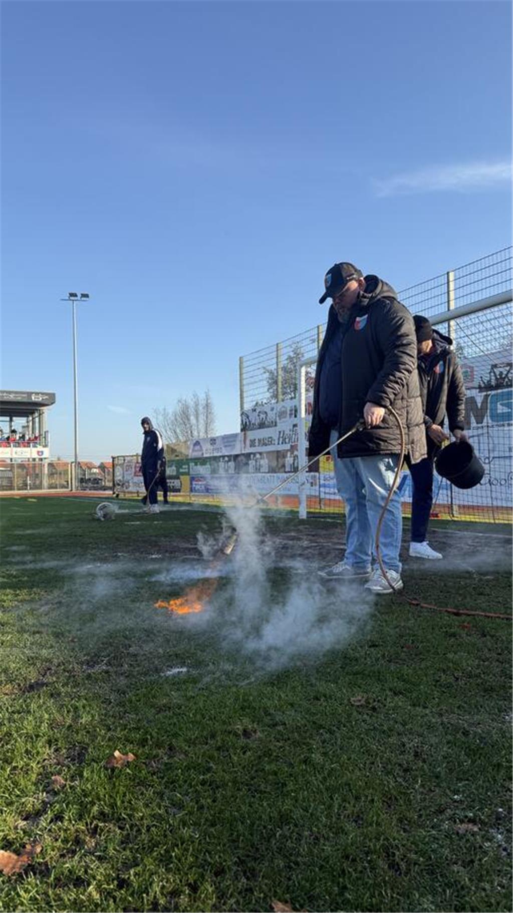Eindrücke vom Heimspiel SV Drochtersen/Assel gegen FSV Schöningen am 22.11.2025.
