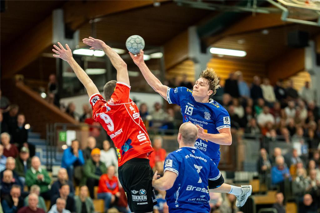 Eindrücke vom Spiel VfL Fredenbeck - OHV Aurich.