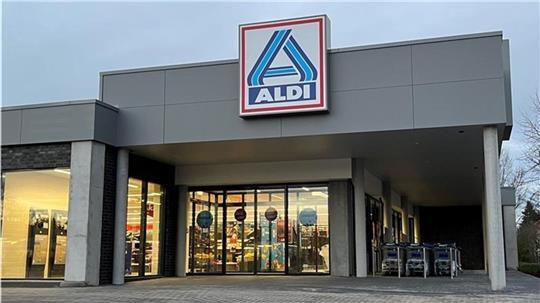 Eine Aldi-Filiale in Horneburg ist ins Visier von Kupferdieben geraten.