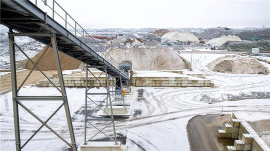 Eine Bodenwaschanlage auf dem Gelände vom Nato-Flugplatz Wittmund.
