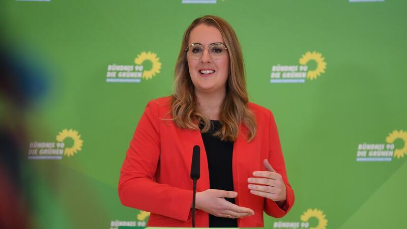 Grüne schlagen „Deutschland-Investitionsfonds“ vor „Eine Einladung an die Länder und Kommunen“ soll der von den Grünen vorgeschlagene Investitionsfonds sein, so die Fraktionsvorsitzende Katharina Dröge.