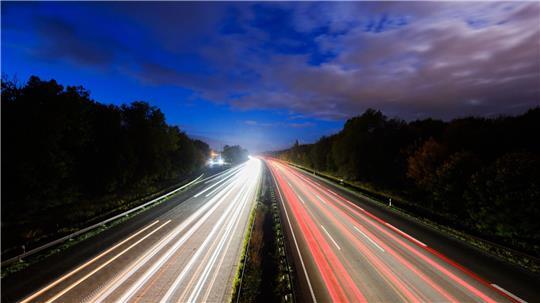 Eine Fahrt über die Autobahn - nicht für jeden erstrebenswert. (Illustration)