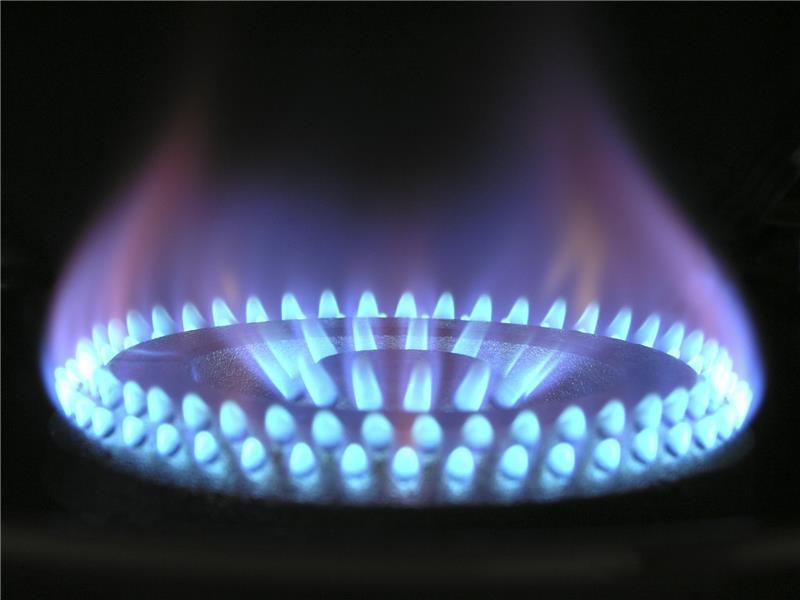 Eine Gasflamme brennt auf einem Küchenherd. Foto: Pixabay.de