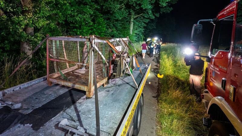 Eine Gitterbox samt Gabeln von dem in den Unfall verwickelten Radlader.