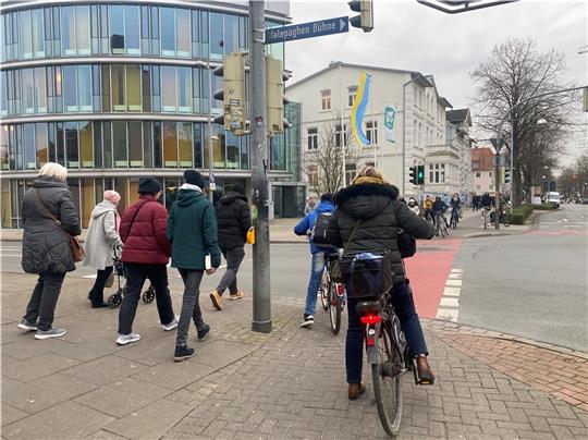 Eine Haushaltsbefragung hat sich mit dem Verkehrsverhalten der Buxtehuder beschäftigt, jetzt wurden die Ergebnisse vorgestellt. Foto: Weselmann