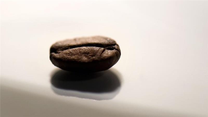 Bundesinstitut warnt vor Koffeinpulver Eine Koffeinvergiftung durch Kaffee ist kaum möglich, dazu müsste man mehr als zehn Liter trinken.