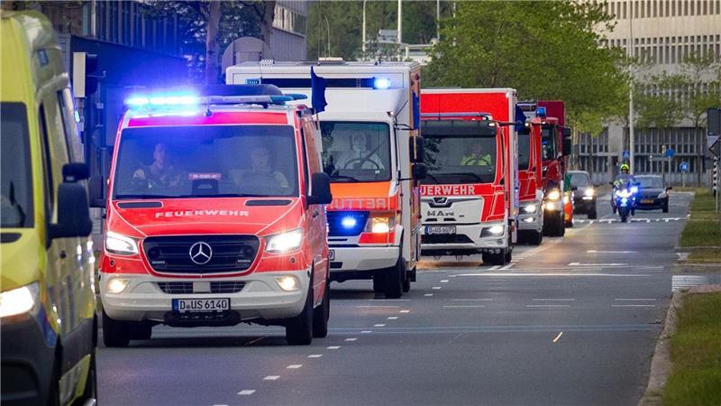 Eine Kontaktperson wurde nach Düsseldorf ins Uniklinikum gebracht.