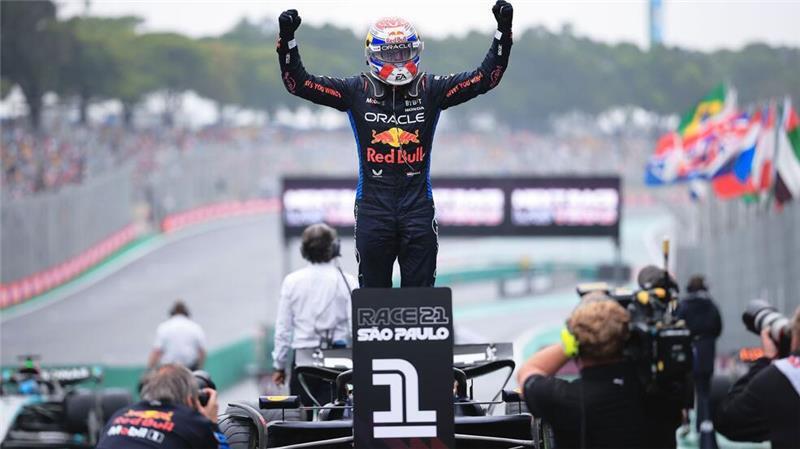 Verstappen nach „Wunderfahrt“ vor Titel-Krönung Eine Leistung aus einer eigenen Welt von Max Verstappen.