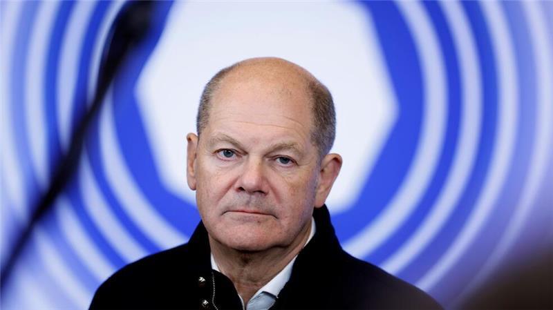 Eine Möglichkeit für mehr Rüstungsinvestitionen sieht Scholz in weniger strengen Wettbewerbsregeln. 