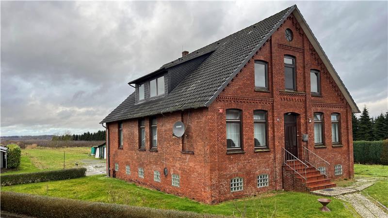 Eine Option: Auf dem Resthof in Guderhandviertel könnte ein neuer Sportplatz für Grundschule oder Sportvereine entstehen - etwa 150 Meter vom Schulstandort entfernt.