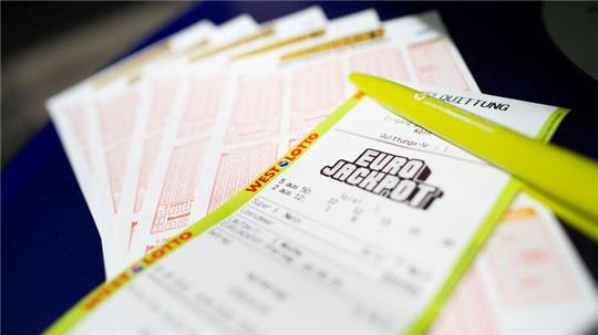 Eine Person aus Bayern hat den Eurojackpot geknackt.