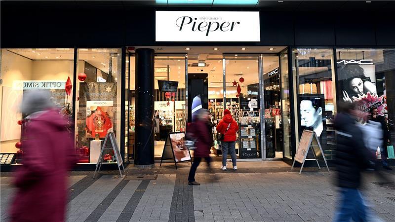 Eine Pieper-Filiale in Köln - auch künftig werden die Parfumshops in vielen deutschen Innenständen zu finden sein.