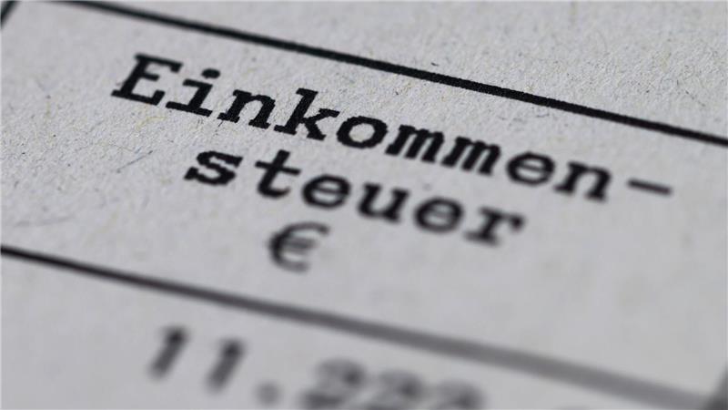 Eine Reform der Einkommensteuer soll kommen. (Symbolbild)