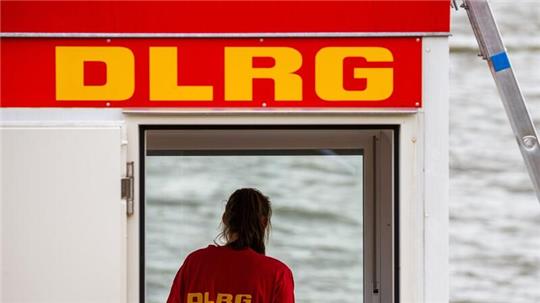 Eine Rettungsschwimmerin der DLRG.