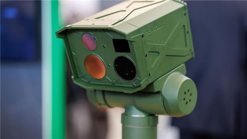 Deutsche Waffenfirmen an der Börse Eine Sensorbox von Hensoldt zur Zielerfassung, gemacht für Aufklärungsfahrzeuge und ferngesteuerte Waffenstationen.