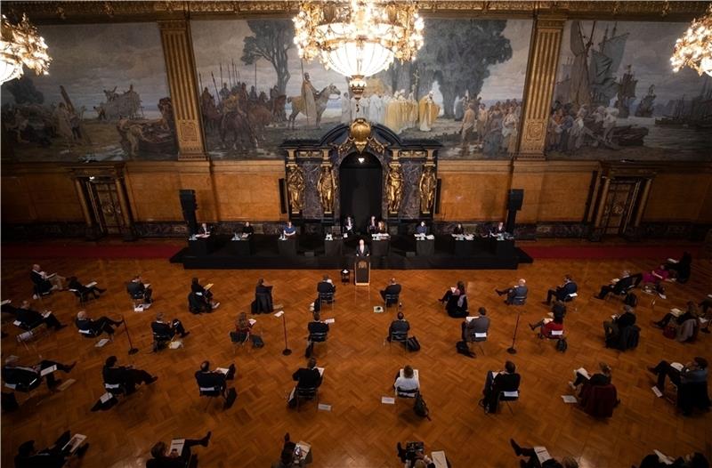 Eine Sitzung der Hamburgischen Bürgerschaft im Rathaus. Foto: Charisius/dpa